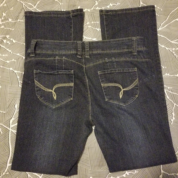 Frenzy Jeans - Picture 2 of 3